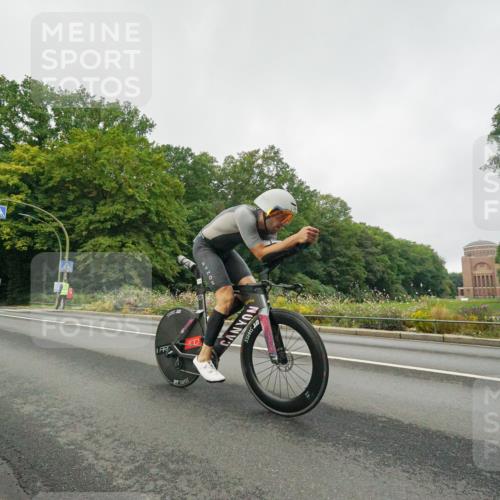 14.09.2025 - Stadtparktriathlon Michael Burmester http://msf.ph/oto/8889673 14.09.2025 09:18:40 Radfahren 302, 316, 358, 455, 493, 499 meine-sportfotos.de