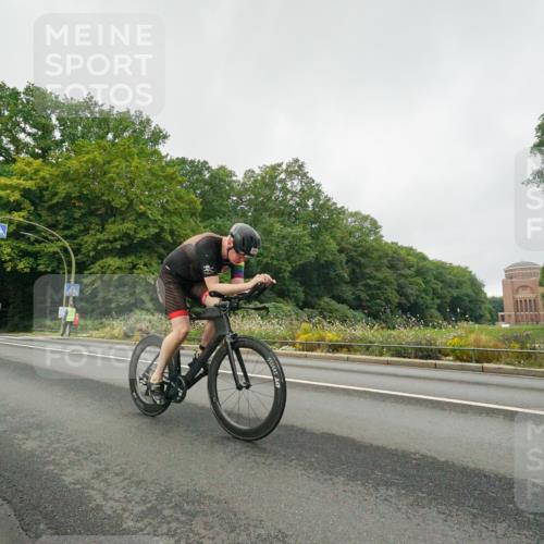 14.09.2025 - Stadtparktriathlon Michael Burmester http://msf.ph/oto/8889676 14.09.2025 09:18:43 Radfahren 302, 316, 358, 454, 455, 493, 499, 502 meine-sportfotos.de