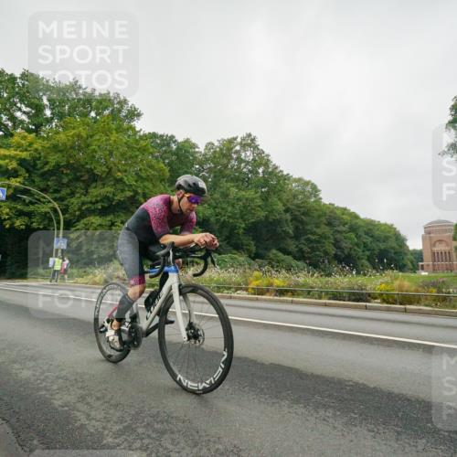14.09.2025 - Stadtparktriathlon Michael Burmester http://msf.ph/oto/8889701 14.09.2025 09:19:10 Radfahren 314, 334, 397, 422, 431, 471, 480, 482 meine-sportfotos.de