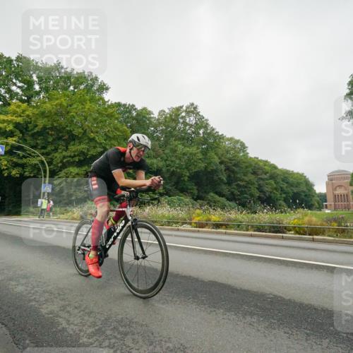 14.09.2025 - Stadtparktriathlon Michael Burmester http://msf.ph/oto/8889705 14.09.2025 09:19:14 Radfahren 338, 397, 422, 431, 464, 471, 480 meine-sportfotos.de