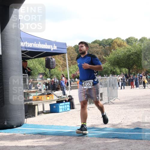 14.09.2025 - Stadtparktriathlon Strokosch-Dieckow http://msf.ph/oto/8889714 14.09.2025 12:45:10 Ziel 1053, 1065 meine-sportfotos.de
