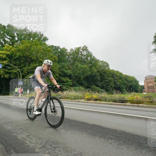 14.09.2025 - Stadtparktriathlon Michael Burmester http://msf.ph/oto/8889766 14.09.2025 09:20:20 Radfahren 371, 419, 445, 469, 505, 506 meine-sportfotos.de