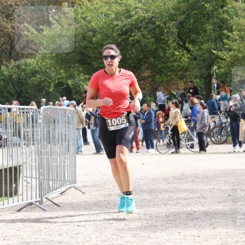 14.09.2025 - Stadtparktriathlon Strokosch-Dieckow http://msf.ph/oto/8889776 14.09.2025 12:45:45 Ziel 1005 meine-sportfotos.de