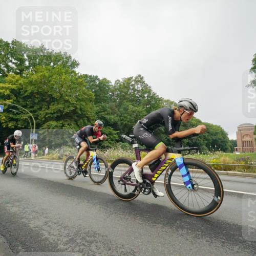 14.09.2025 - Stadtparktriathlon Michael Burmester http://msf.ph/oto/8889781 14.09.2025 09:20:33 Radfahren 301, 318, 326, 340, 345, 346, 347, 359, 363, 370, 373, 377, 381, 386, 389, 445, 448 meine-sportfotos.de
