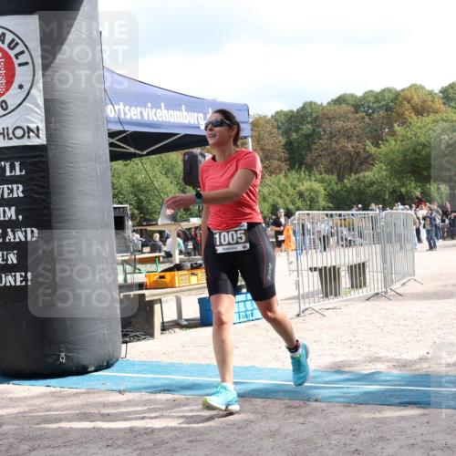 14.09.2025 - Stadtparktriathlon Strokosch-Dieckow http://msf.ph/oto/8889783 14.09.2025 12:45:47 Ziel 1005, 1022 meine-sportfotos.de