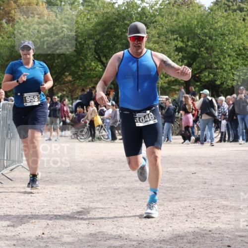 14.09.2025 - Stadtparktriathlon Strokosch-Dieckow http://msf.ph/oto/8889853 14.09.2025 12:46:55 Ziel 931, 958, 1046 meine-sportfotos.de