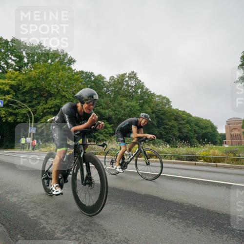 14.09.2025 - Stadtparktriathlon Michael Burmester http://msf.ph/oto/8889871 14.09.2025 09:22:18 Radfahren 311, 348, 361, 392, 398, 413, 414, 432, 487 meine-sportfotos.de