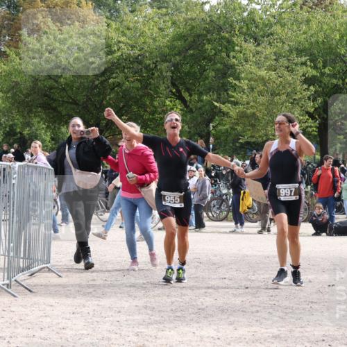 14.09.2025 - Stadtparktriathlon Strokosch-Dieckow http://msf.ph/oto/8889877 14.09.2025 12:47:06 Ziel 931, 955, 997 meine-sportfotos.de