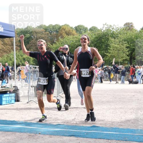 14.09.2025 - Stadtparktriathlon Strokosch-Dieckow http://msf.ph/oto/8889887 14.09.2025 12:47:08 Ziel 955, 997 meine-sportfotos.de