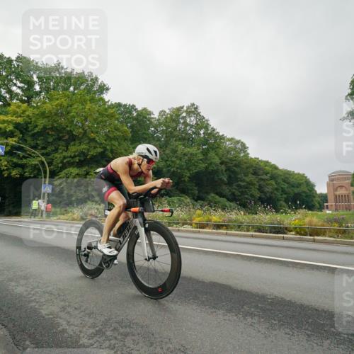 14.09.2025 - Stadtparktriathlon Michael Burmester http://msf.ph/oto/8889905 14.09.2025 09:23:06 Radfahren 336, 434, 446, 460, 462, 478, 484, 501 meine-sportfotos.de