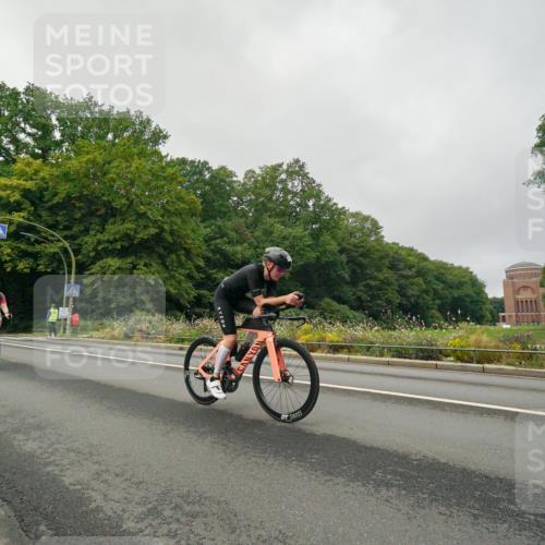 14.09.2025 - Stadtparktriathlon Michael Burmester http://msf.ph/oto/8889964 14.09.2025 09:24:53 Radfahren 332, 387, 440, 474 meine-sportfotos.de
