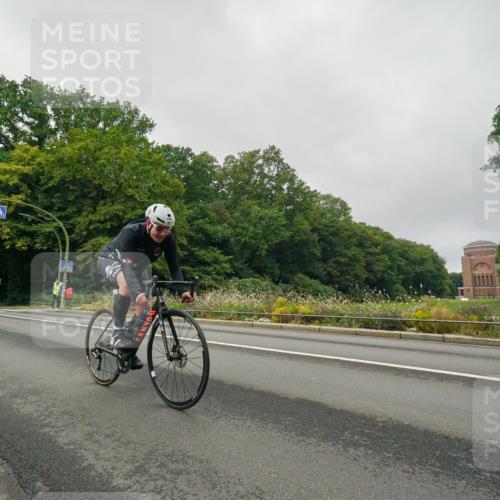 14.09.2025 - Stadtparktriathlon Michael Burmester http://msf.ph/oto/8889972 14.09.2025 09:25:00 Radfahren 332, 440 meine-sportfotos.de