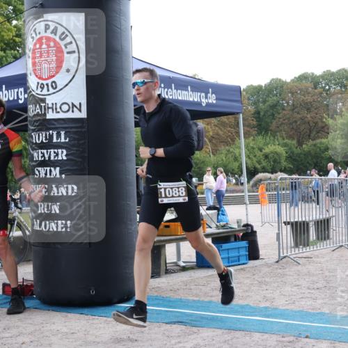 14.09.2025 - Stadtparktriathlon Strokosch-Dieckow http://msf.ph/oto/8889978 14.09.2025 12:48:40 Ziel 1088 meine-sportfotos.de