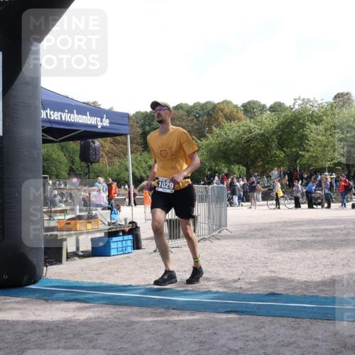 14.09.2025 - Stadtparktriathlon Strokosch-Dieckow http://msf.ph/oto/8890011 14.09.2025 12:51:45 Ziel 1029 meine-sportfotos.de