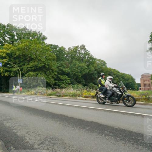 14.09.2025 - Stadtparktriathlon Michael Burmester http://msf.ph/oto/8890013 14.09.2025 09:26:05 Radfahren 395, 455, 482 meine-sportfotos.de