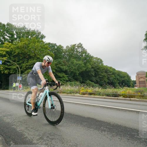 14.09.2025 - Stadtparktriathlon Michael Burmester http://msf.ph/oto/8890032 14.09.2025 09:26:28 Radfahren 320, 356, 381, 389, 419, 439, 443, 447, 472, 486, 495 meine-sportfotos.de