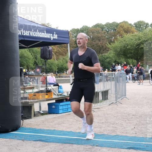 14.09.2025 - Stadtparktriathlon Strokosch-Dieckow http://msf.ph/oto/8890044 14.09.2025 12:52:05 Ziel 1061 meine-sportfotos.de