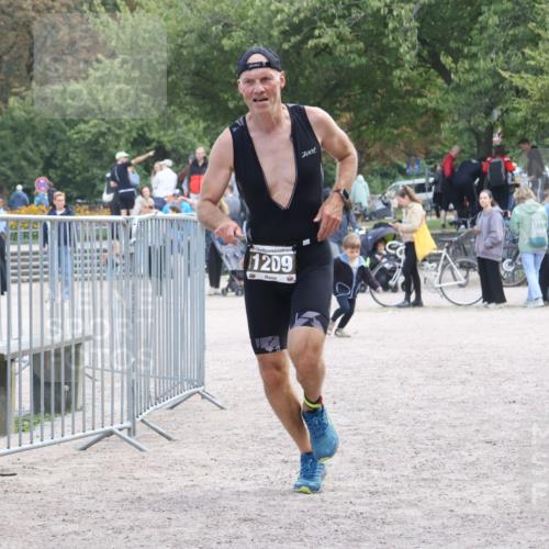 14.09.2025 - Stadtparktriathlon Strokosch-Dieckow http://msf.ph/oto/8890057 14.09.2025 12:52:21 Ziel 1174, 1194, 1209 meine-sportfotos.de