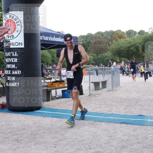 14.09.2025 - Stadtparktriathlon Strokosch-Dieckow http://msf.ph/oto/8890067 14.09.2025 12:52:23 Ziel 1174, 1194, 1209 meine-sportfotos.de