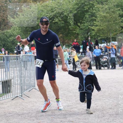 14.09.2025 - Stadtparktriathlon Strokosch-Dieckow http://msf.ph/oto/8890076 14.09.2025 12:52:26 Ziel 1098, 1174, 1209 meine-sportfotos.de