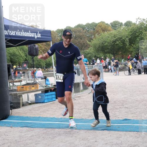 14.09.2025 - Stadtparktriathlon Strokosch-Dieckow http://msf.ph/oto/8890080 14.09.2025 12:52:28 Ziel 1098, 1174, 1209 meine-sportfotos.de
