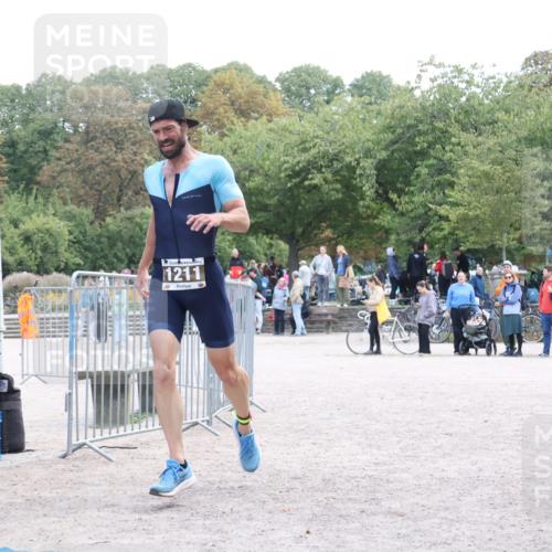 14.09.2025 - Stadtparktriathlon Strokosch-Dieckow http://msf.ph/oto/8890098 14.09.2025 12:52:58 Ziel 1211 meine-sportfotos.de