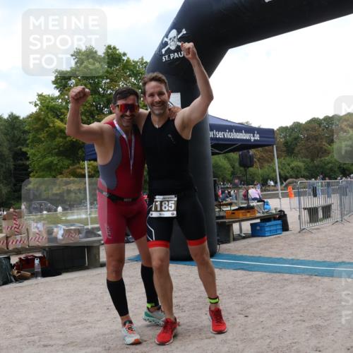 14.09.2025 - Stadtparktriathlon Strokosch-Dieckow http://msf.ph/oto/8890110 14.09.2025 12:53:41 Ziel  meine-sportfotos.de