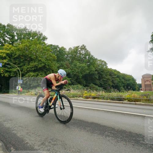 14.09.2025 - Stadtparktriathlon Michael Burmester http://msf.ph/oto/8890131 14.09.2025 09:29:25 Radfahren 406, 460, 462, 466, 478 meine-sportfotos.de