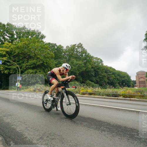 14.09.2025 - Stadtparktriathlon Michael Burmester http://msf.ph/oto/8890134 14.09.2025 09:29:27 Radfahren 406, 418, 437, 460, 462, 466, 478 meine-sportfotos.de