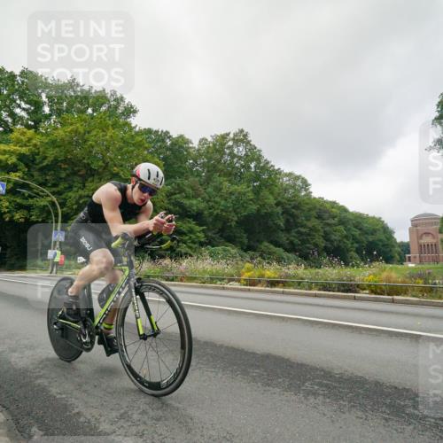 14.09.2025 - Stadtparktriathlon Michael Burmester http://msf.ph/oto/8890146 14.09.2025 09:29:45 Radfahren 436, 463 meine-sportfotos.de