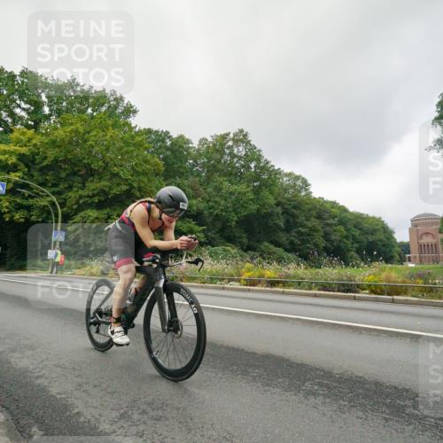 14.09.2025 - Stadtparktriathlon Michael Burmester http://msf.ph/oto/8890148 14.09.2025 09:29:49 Radfahren 436, 458, 463 meine-sportfotos.de