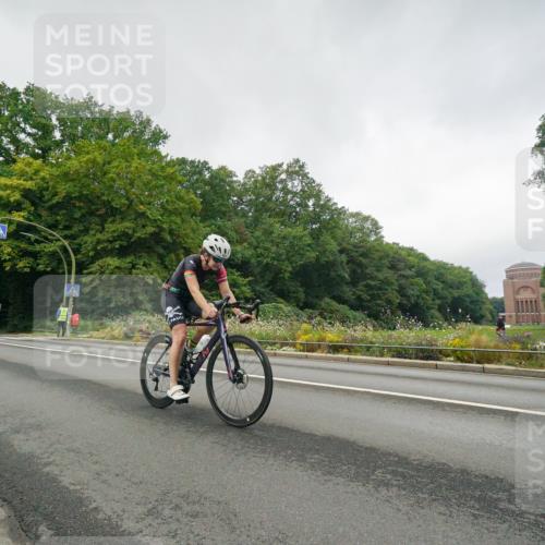 14.09.2025 - Stadtparktriathlon Michael Burmester http://msf.ph/oto/8890169 14.09.2025 09:31:06 Radfahren 391, 453 meine-sportfotos.de