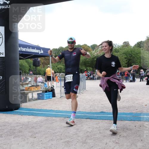 14.09.2025 - Stadtparktriathlon Strokosch-Dieckow http://msf.ph/oto/8890170 14.09.2025 12:54:30 Ziel 962, 1203 meine-sportfotos.de
