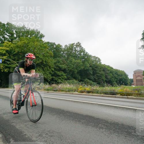 14.09.2025 - Stadtparktriathlon Michael Burmester http://msf.ph/oto/8890182 14.09.2025 09:31:38 Radfahren 405, 422, 474, 488 meine-sportfotos.de