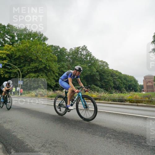 14.09.2025 - Stadtparktriathlon Michael Burmester http://msf.ph/oto/8890206 14.09.2025 09:32:50 Radfahren 381, 389, 419, 440, 471, 475 meine-sportfotos.de