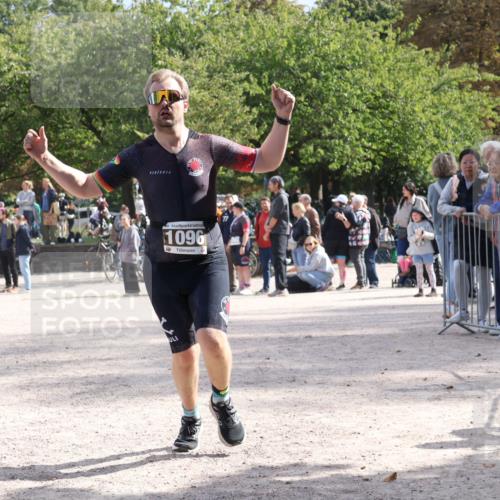 14.09.2025 - Stadtparktriathlon Strokosch-Dieckow http://msf.ph/oto/8890226 14.09.2025 12:55:43 Ziel 1096 meine-sportfotos.de