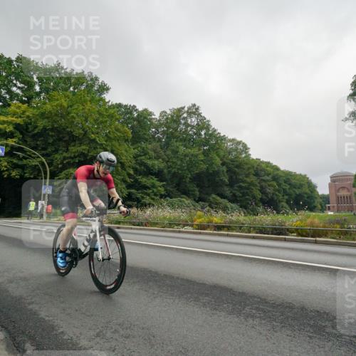 14.09.2025 - Stadtparktriathlon Michael Burmester http://msf.ph/oto/8890231 14.09.2025 09:33:21 Radfahren 420, 447, 452, 455, 464, 465, 482, 486 meine-sportfotos.de