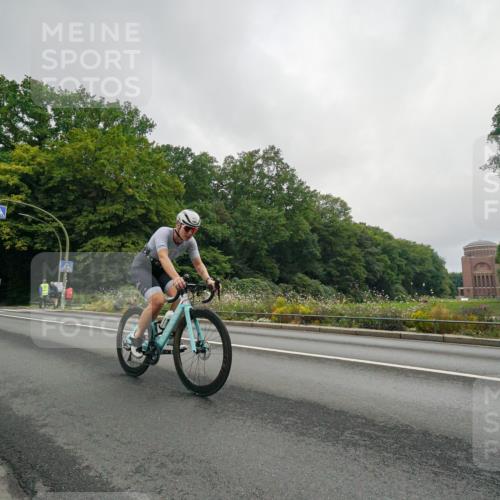 14.09.2025 - Stadtparktriathlon Michael Burmester http://msf.ph/oto/8890242 14.09.2025 09:33:43 Radfahren 439, 442, 472 meine-sportfotos.de