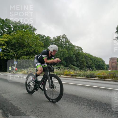 14.09.2025 - Stadtparktriathlon Michael Burmester http://msf.ph/oto/8890254 14.09.2025 09:33:58 Radfahren 379, 395, 473, 503 meine-sportfotos.de