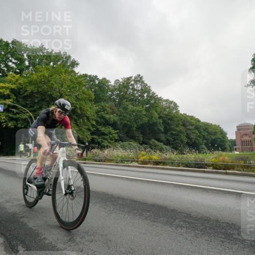 14.09.2025 - Stadtparktriathlon Michael Burmester http://msf.ph/oto/8890256 14.09.2025 09:34:03 Radfahren 395, 415, 469, 503 meine-sportfotos.de