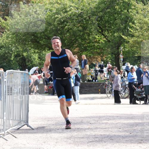 14.09.2025 - Stadtparktriathlon Strokosch-Dieckow http://msf.ph/oto/8890258 14.09.2025 12:56:10 Ziel 1121 meine-sportfotos.de