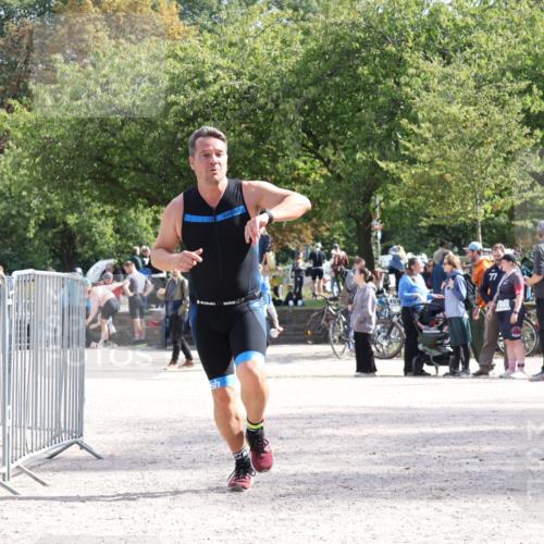 14.09.2025 - Stadtparktriathlon Strokosch-Dieckow http://msf.ph/oto/8890261 14.09.2025 12:56:10 Ziel 1121 meine-sportfotos.de