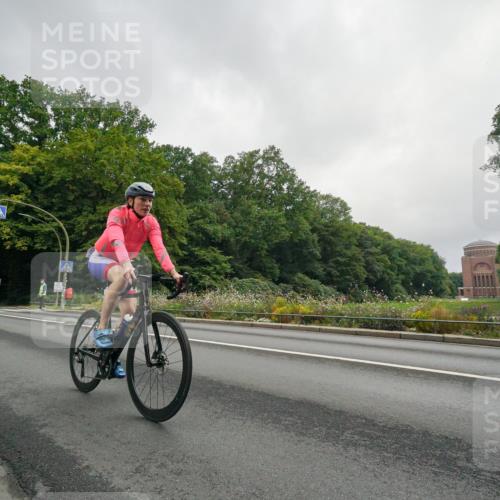 14.09.2025 - Stadtparktriathlon Michael Burmester http://msf.ph/oto/8890262 14.09.2025 09:34:10 Radfahren 415, 469 meine-sportfotos.de