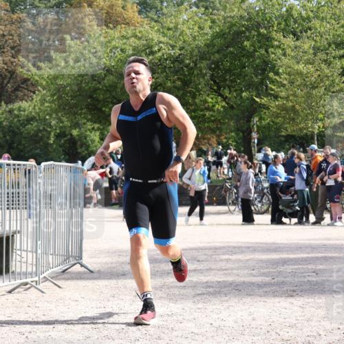 14.09.2025 - Stadtparktriathlon Strokosch-Dieckow http://msf.ph/oto/8890263 14.09.2025 12:56:11 Ziel 1121 meine-sportfotos.de