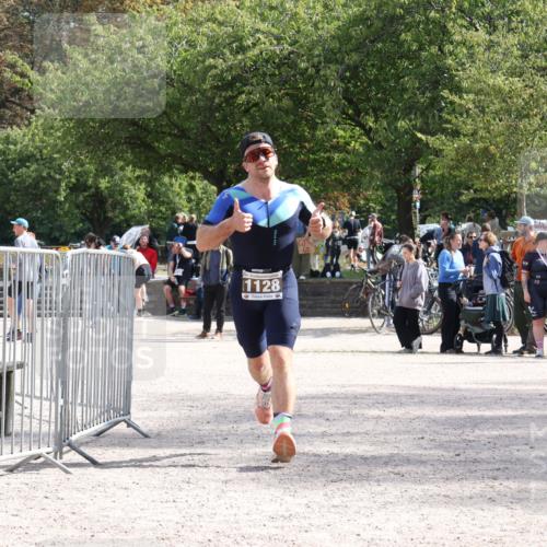 14.09.2025 - Stadtparktriathlon Strokosch-Dieckow http://msf.ph/oto/8890274 14.09.2025 12:56:32 Ziel 1128 meine-sportfotos.de