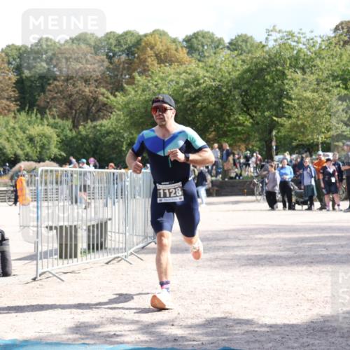 14.09.2025 - Stadtparktriathlon Strokosch-Dieckow http://msf.ph/oto/8890279 14.09.2025 12:56:33 Ziel 1128 meine-sportfotos.de