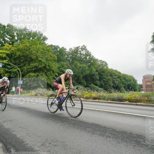 14.09.2025 - Stadtparktriathlon Michael Burmester http://msf.ph/oto/8890282 14.09.2025 09:34:51 Radfahren 383, 386, 393, 438, 477, 492 meine-sportfotos.de