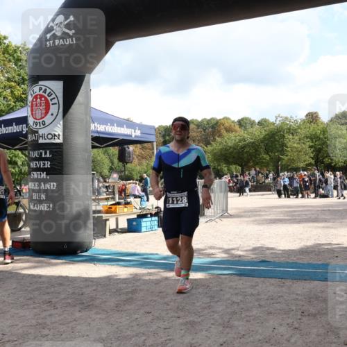 14.09.2025 - Stadtparktriathlon Strokosch-Dieckow http://msf.ph/oto/8890287 14.09.2025 12:56:34 Ziel 1128 meine-sportfotos.de