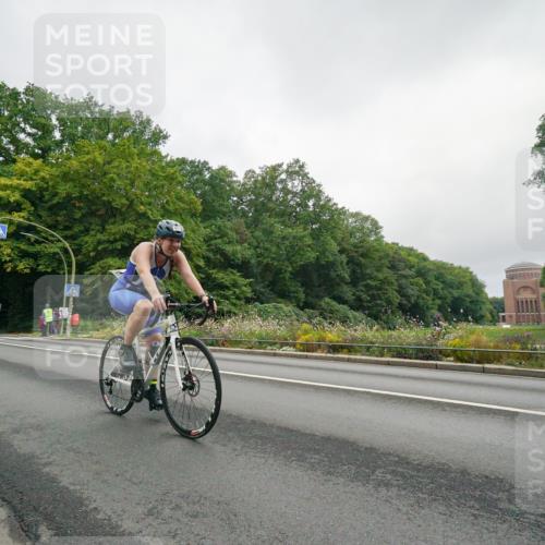 14.09.2025 - Stadtparktriathlon Michael Burmester http://msf.ph/oto/8890293 14.09.2025 09:35:09 Radfahren 400, 430, 445, 456, 506 meine-sportfotos.de