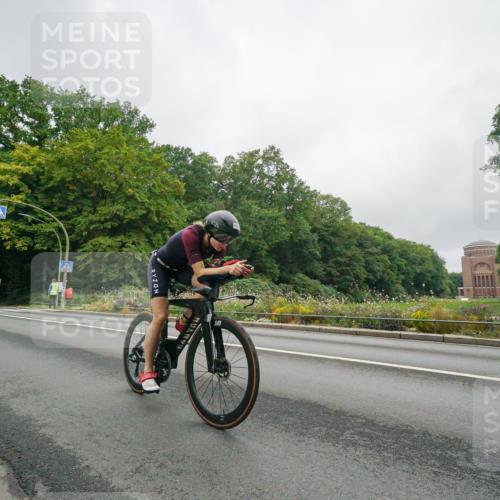 14.09.2025 - Stadtparktriathlon Michael Burmester http://msf.ph/oto/8890327 14.09.2025 09:35:55 Radfahren 392, 406, 460, 462, 466, 478, 505 meine-sportfotos.de